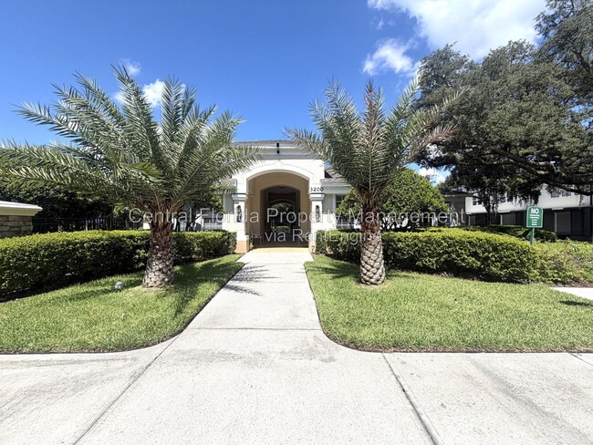 Building Photo - 6084 Stevenson Dr