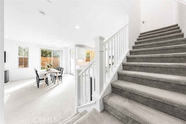 Building Photo - 117 Henson