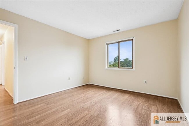 Building Photo - 1607 Aspen Dr