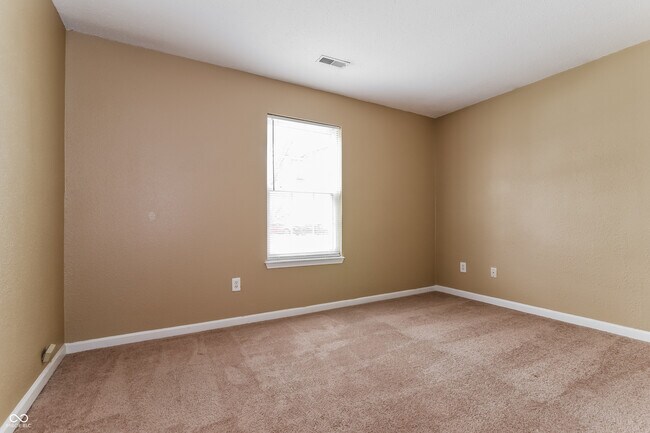 Building Photo - 4206 Village Trace Blvd