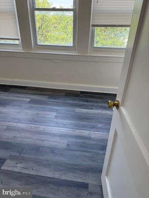 Building Photo - 27 E Main St