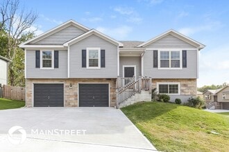 Building Photo - 18701 E 19 Terrace S