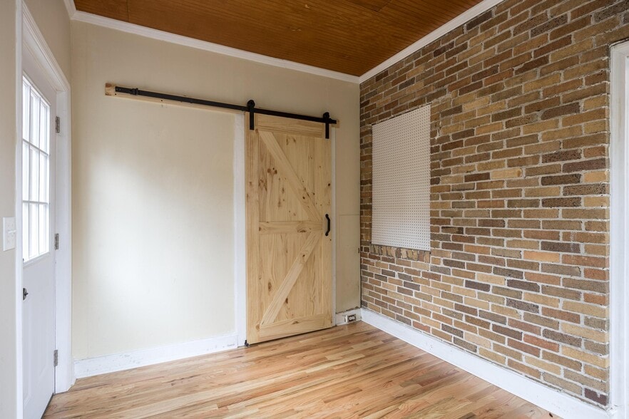 Building Photo - 3416 Glendon Dr