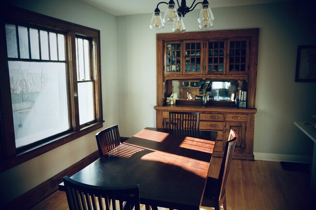 Dining room - 4136 Elliot Ave