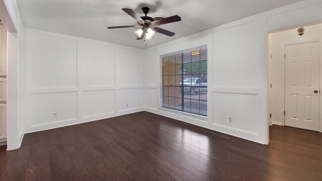 Building Photo - 3519 Midwest Dr