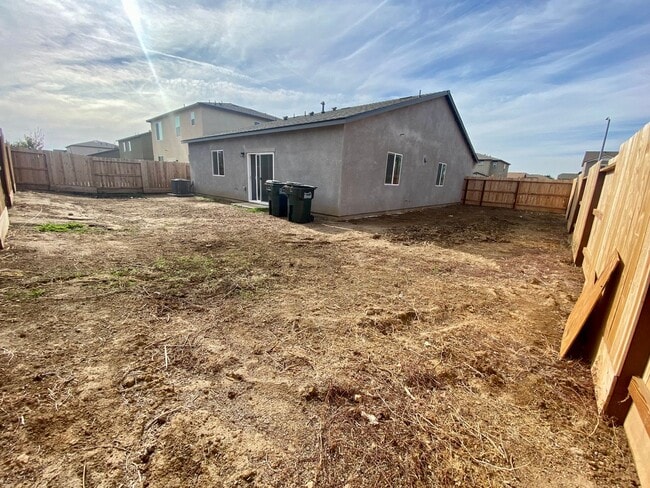Building Photo - Beautiful 1 story home near UC Merced, hospital, shopping & schools for Rent!