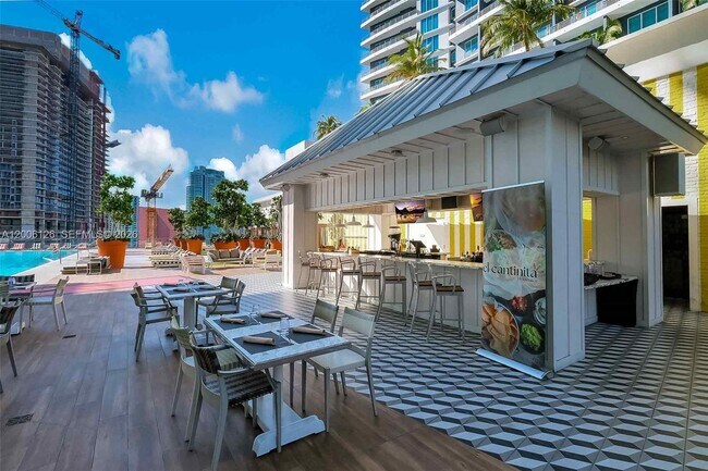 Building Photo - 1300 S Miami Ave