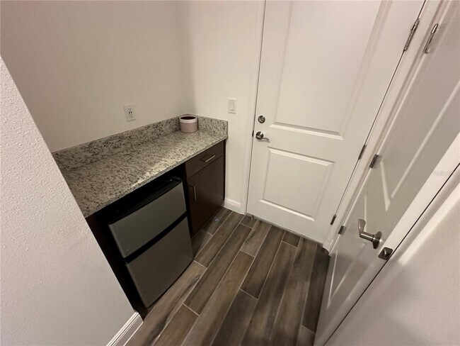 Building Photo - 8106 Mabury Ln