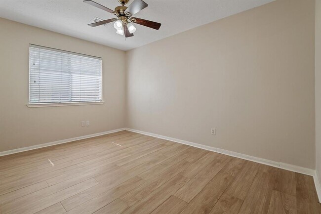 Building Photo - 16138 Cypress Trace Dr