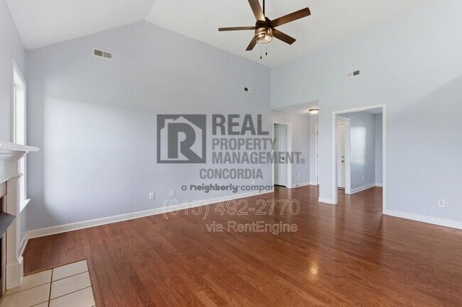 Building Photo - 1934 Mural Ln