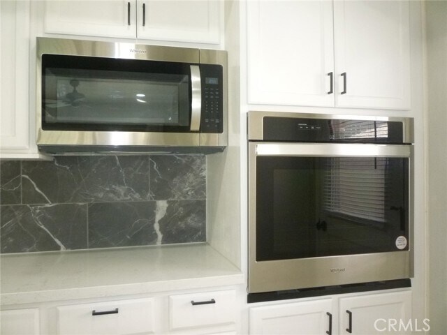 Building Photo - 1432 W 172nd St