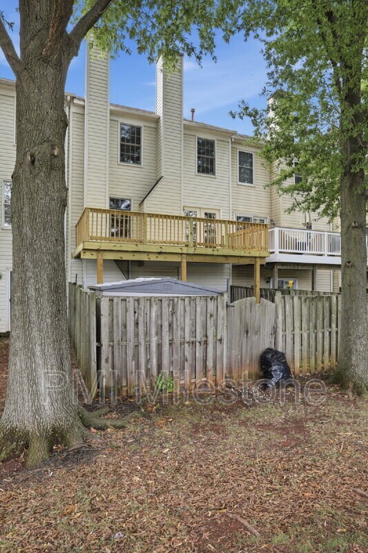 Building Photo - 6581 Ewald Ct