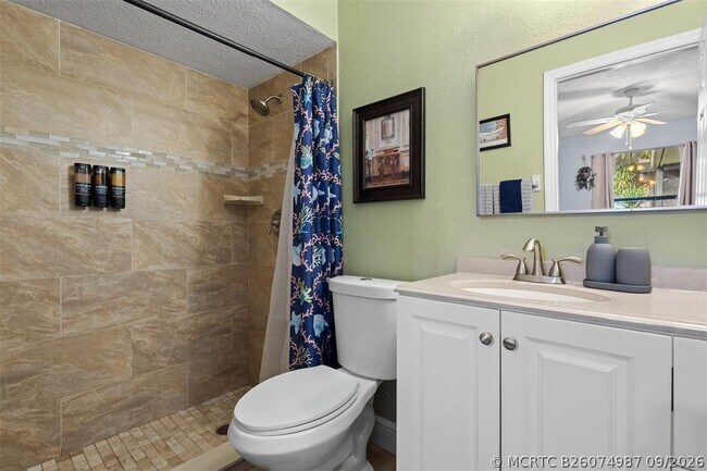 Building Photo - 5408 Birch Dr