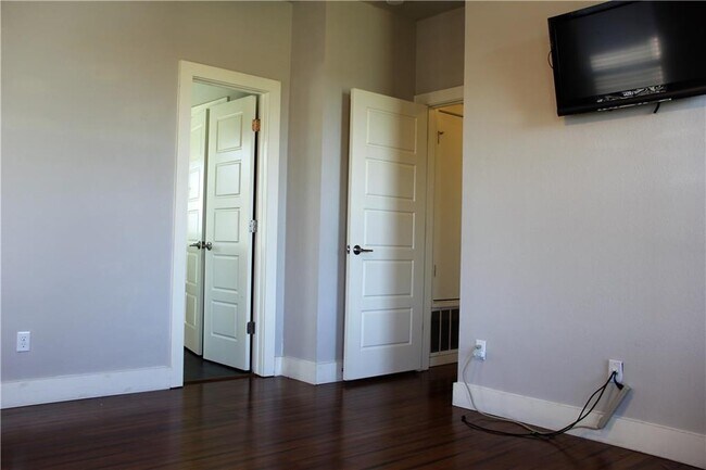 Building Photo - 2617 Witsome Loop