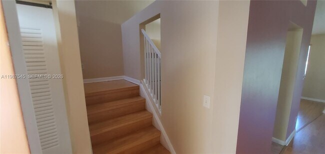 Building Photo - 1103 Coral Club Dr