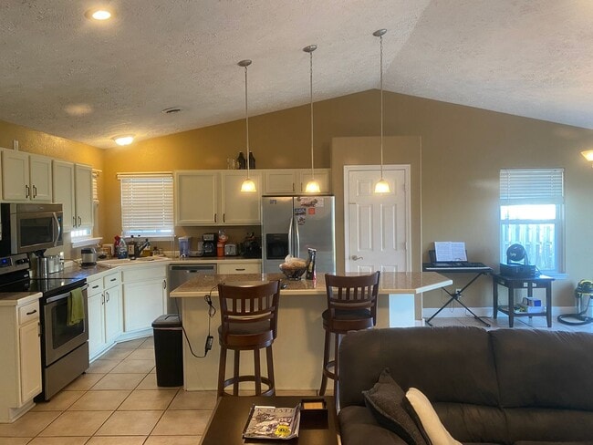 Building Photo - Italian Estates Property Management