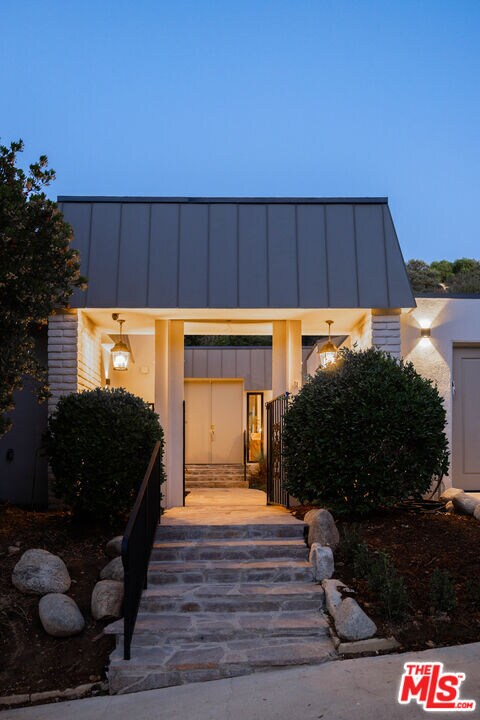 Building Photo - 3546 Weslin Ave