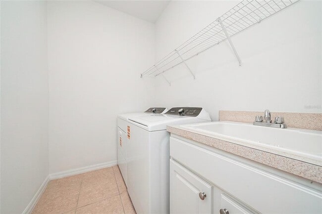 Building Photo - 11443 52nd Ct E