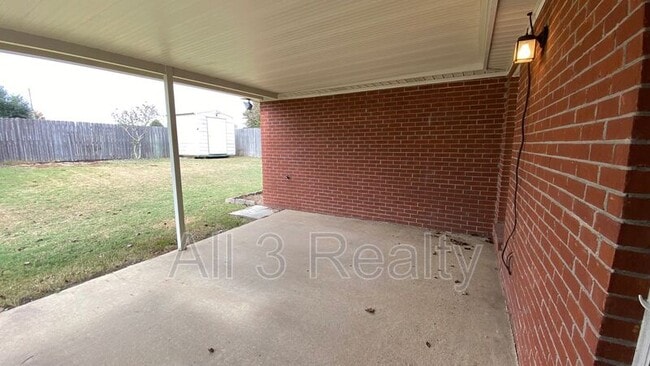 Building Photo - 349 Hambleton Ct