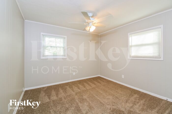 Building Photo - 4597 Douglas Dr