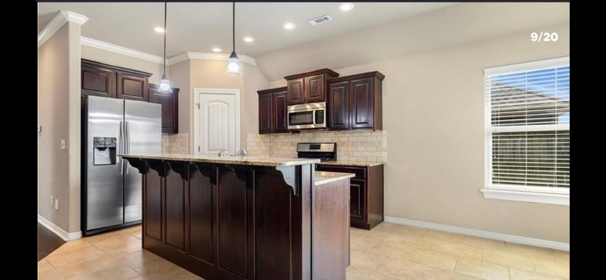 Building Photo - 2915 N Raven Ln