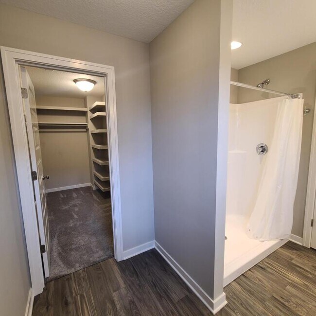 Building Photo - 13656 Four Elms Trail