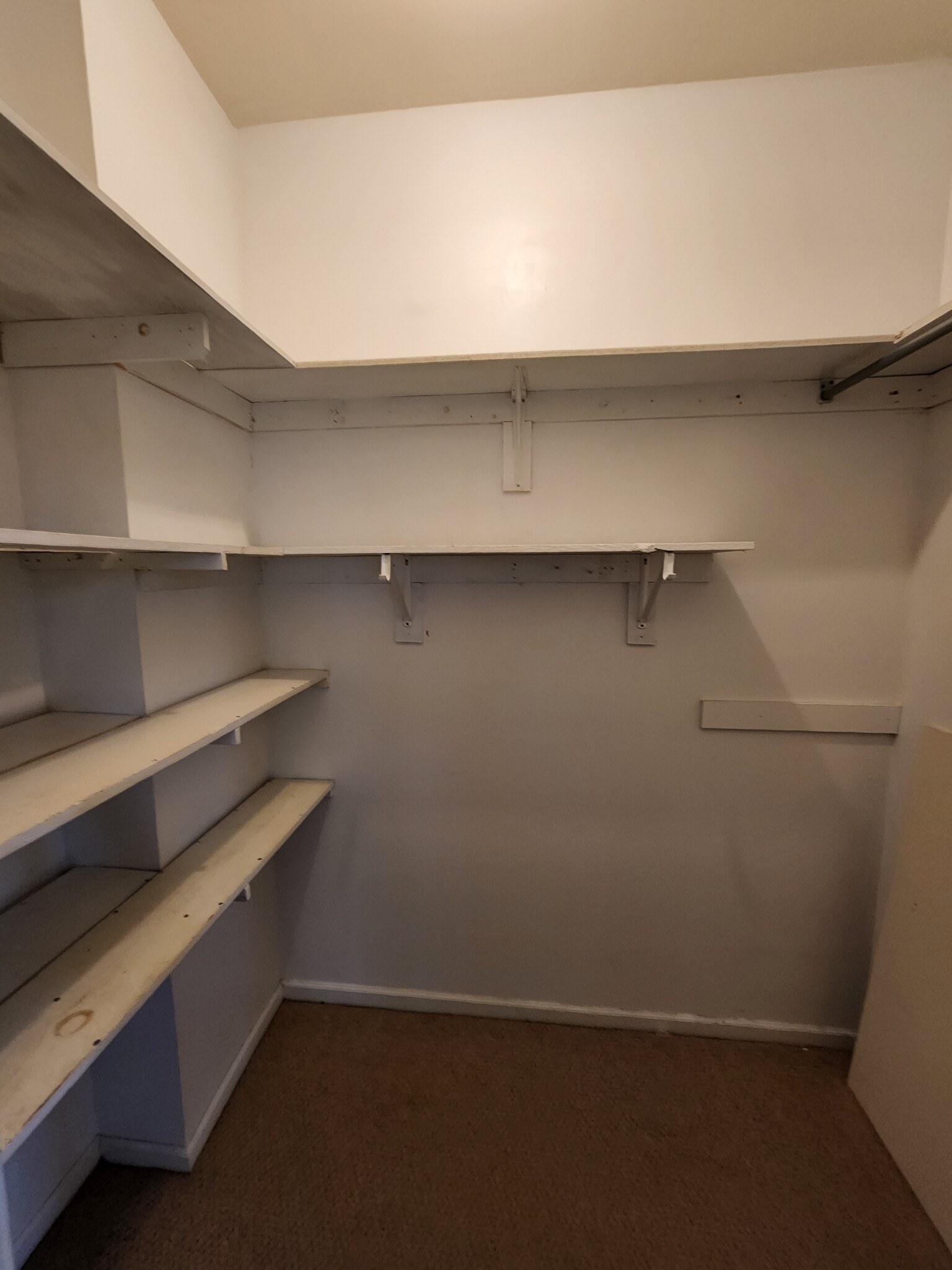 main closet - 4300 Fleming St