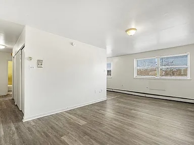 Building Photo - 921 W Spencer St