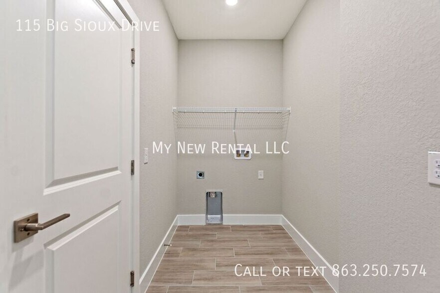 Building Photo - 115 Big Sioux Dr