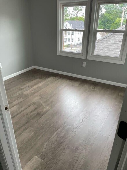 Building Photo - 1616 Rugby Rd