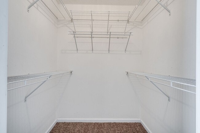 Building Photo - Renovated Townhome in Convenient Nashville Location