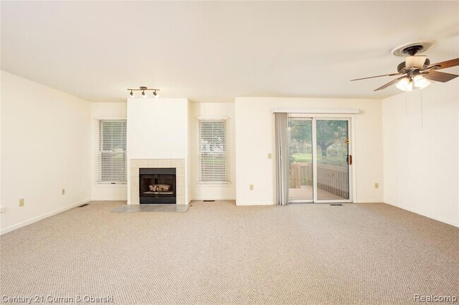 Building Photo - 9429 Westwind Dr