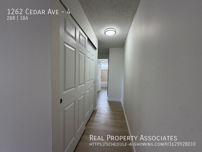 Building Photo - 1262 Cedar Ave