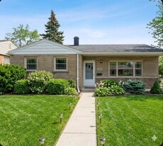 Building Photo - 5441 Benton Ave