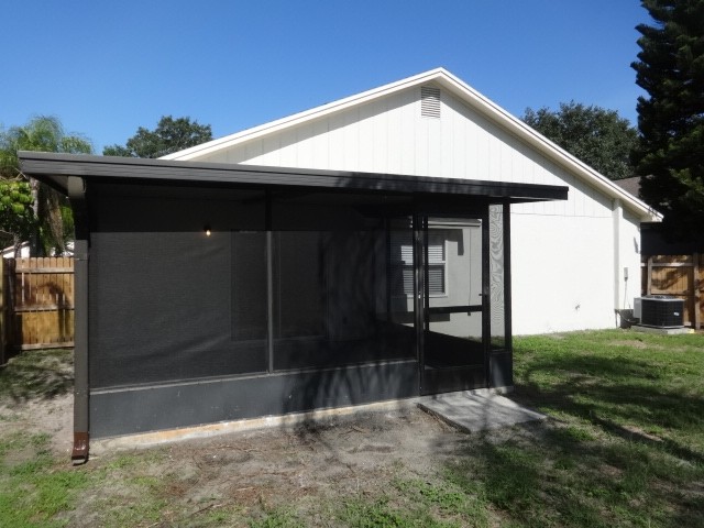Building Photo - 10835 Peppersong Dr