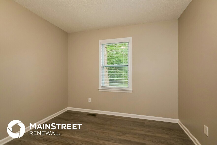 Building Photo - 515 Meadowview Dr