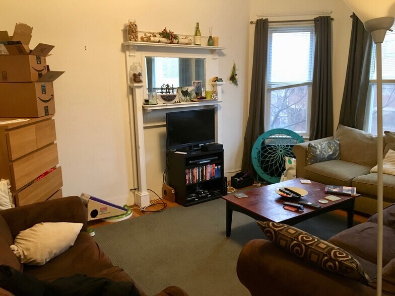 Building Photo - 530 Cambridge St