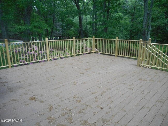 Building Photo - 159 Spring Dr