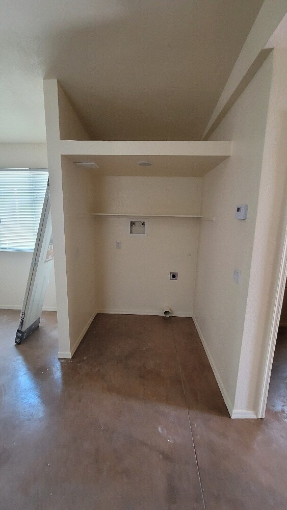 Building Photo - 1490 Tonto Dr