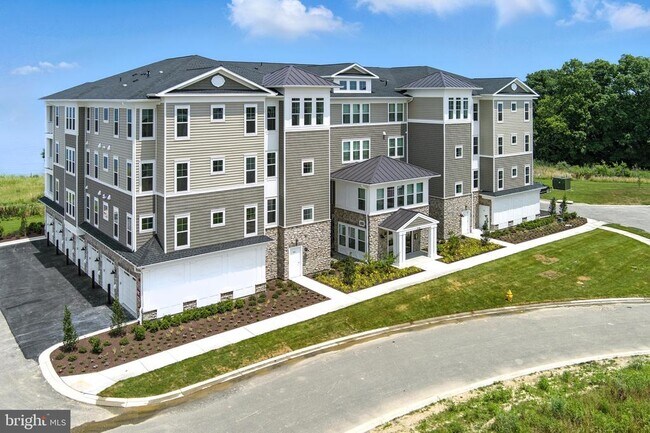 Building Photo - 218 Switchgrass Wy