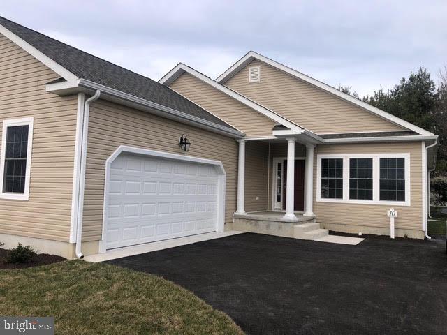 Building Photo - 10 Backwater Ct