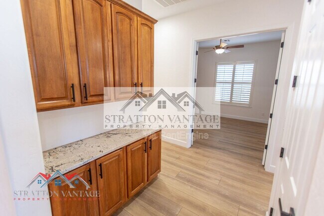 Building Photo - 13458 W Coronado Rd