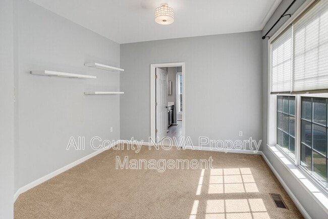 Building Photo - 2729 Celestial Dr