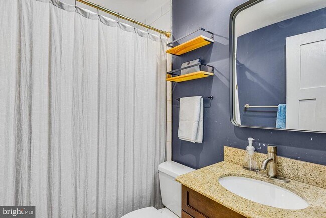 Building Photo - 9008 Piney Grove Dr