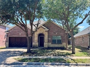 Building Photo - 1613 Castle Creek Dr