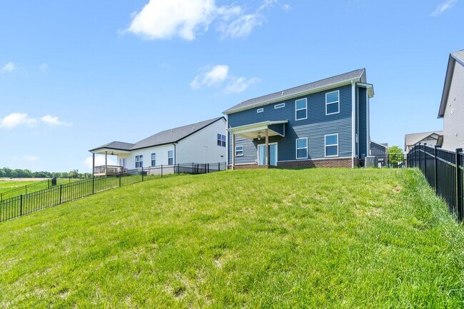 Building Photo - 605 Wespanee Wy
