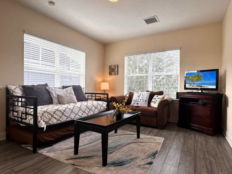 Building Photo - 7562 Excitement Dr