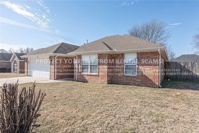 Building Photo - 741 Harvest St