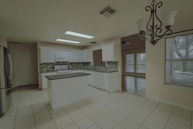 Building Photo - 3319 Painted Meadow Cir