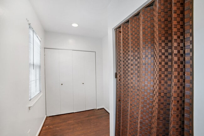 Building Photo - 23 Honey Brook Ln